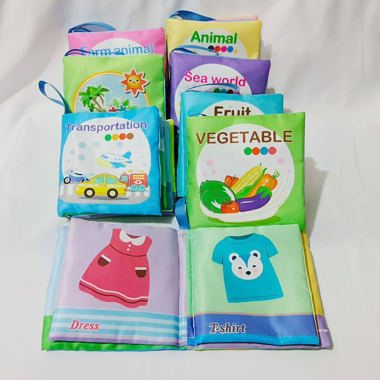 Set van 8 zachte babyboekjes – kleurrijke stof & knisper